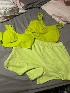 Aerie neon green set